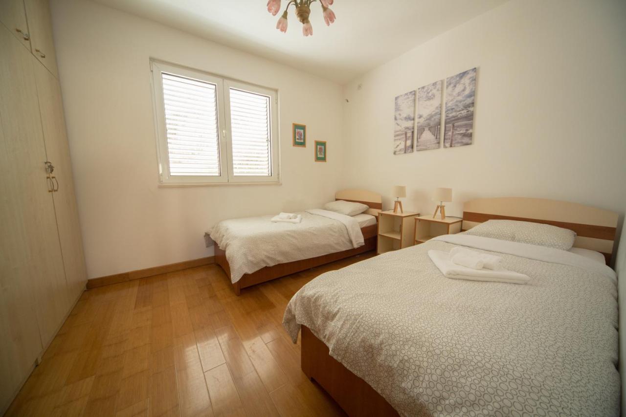 Zen Apartment Przno Sveti Stefan Luaran gambar