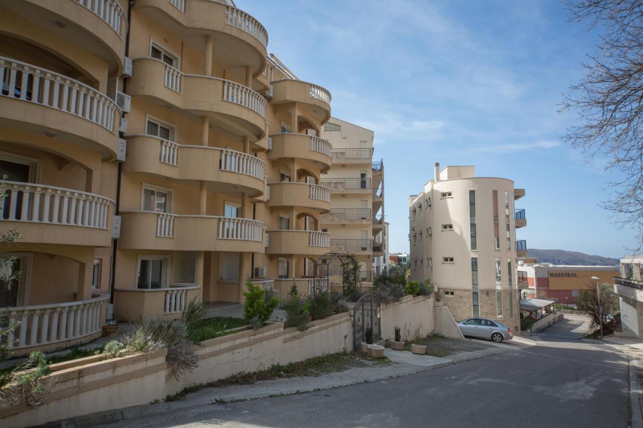 Zen Apartment Przno Sveti Stefan Luaran gambar